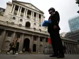 Vista de la fachada del Banco de Inglaterra en Londres.