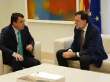 Aitor Esteban, del PNV, con el presidente Mariano Rajoy