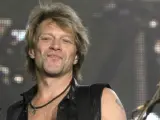 El guitarrista y cantante Jon Bon Jovi, del grupo de Nueva Jersey Bon Jovi, durante un concierto.