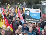 Manifestantes participan en una protesta de partido Alternativa para Alemania (AfD) denominada &quot;Proteger fronteras, provee seguridad social &quot; esta semana en Erfut (Alemania).