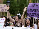 Manifestación feminista en protesta por la sentencia de La Manada en el centro de Madrid.