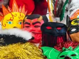 Artículos de carnaval, máscaras, disfraz