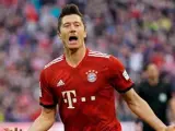 Robert Lewandowski celebra un gol con la camiseta del Bayern.
