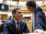 Pedro S&aacute;nchez y Magdalena Valerio en el Senado.