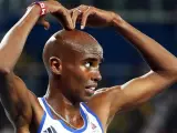 El atleta británico Mo Farah celebra su victoria en la final de los 10.000 en Río 2016.