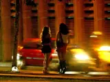 Imagen de archivo de unas mujeres ejerciendo la prostitución en España.