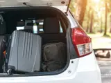 Una carga mal posicionada en el maletero del coche aumenta el peligro de sufrir daños en un siniestro.