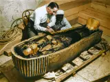 Uno de los documentos gráficos que existen sobre el descubrimiento de la tumba de Tutankhamón por el arqueólogo Howard Carter en 1922.
