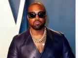 El rapero Kanye West, en la fiesta de Vanity Fair tras la ceremonia de los Oscar de 2020, en Beverly Hills, California (EE UU).