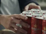 Las anillas de cartón biodegradable de Estrella Damm.