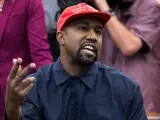 Kanye West, durante un encuentro con el presidente de EE UU, Donald Trump, en la Casa Blanca.