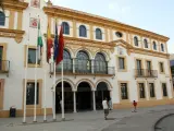 Fachada del Ayuntamiento de Dos Hermanas (Sevilla)