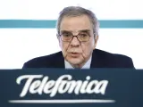 El expresidente de Telefónica César Alierta, en coma inducido tras empeorar su s
