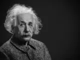 Se trata de una leyenda urbana que ha crecido durante años. Dice que Albert Einstein era mal estudiante de niño y suspendía matemáticas, algo que no le impidió convertirse en un genio de la física. Pero es completamente falso. La confusión puede venir de un error de su biógrafo, pero la realidad es que el científico ya sacaba notas excelentes en el colegio.
