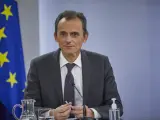 El ministro de Ciencia e Innovaci&oacute;n, Pedro Duque, durante una rueda de prensa para informar de los acuerdos adoptados en el Consejo de Ministros del d&iacute;a, en La Moncloa, Madrid, (Espa&ntilde;a)