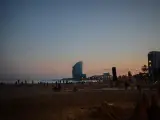 El Hotel W Barcelona y la playa de Barcelona, en Barcelona