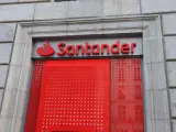 Imagen de archivo de una sucursal del banco Santander.