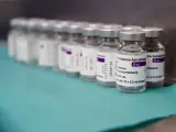 Viales de la vacuna de AstraZeneca contra la covid-19.