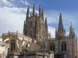 La ciudad burgalesa puede presumir de historia con un casco antiguo de una gran belleza y con una espectacular catedral gótica, que se remonta al siglo XIII. Otro de los imprescindibles es el Museo de la Evolución Humana.