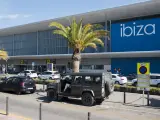 Marí dice que se actuará en la zona en obras del Aeropuerto de Ibiza para mejorar su impacto visual