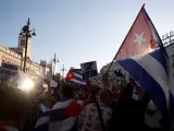 Manifestaci&oacute;n en la Puerta del Sol, en Madrid, contra el r&eacute;gimen cubano.