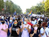 Asistentes a la concentraci&oacute;n contra la LGTBIfobia de este jueves en Barcelona.