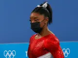 Simone Biles, tras su ejercicio de salto en los Juegos de Tokio.