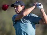 Rafa Nadal participa en un campeonato mid-amateur de golf.