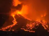 R&iacute;os de lava tras la erupci&oacute;n volc&aacute;nica en los alrededores de Las Manchas, en El Paso (La Palma), en Cumbre Vieja.