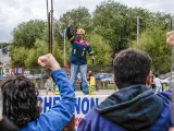 San Cibrao, Lugo. Manifestación de los trabajadores de Alcoa para empujar al Gobierno a que compre la factoria de aluminio de A Mariña por medio de la SEPI. En la imagen, un miembro del Comité de Empresa lanza arengas