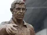 Estatua de Luis Aragonés en el Wanda Metropolitano.