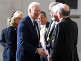 El presidente Joe Biden y la primera dama Jill Biden en su bienvenida a la audiencia privada con el papa Francisco.