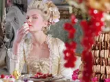 Se cree que la receta de este postre fue traída a Francia por Catalina de Medici. Los macarons siempre han sido populares en su tierra natal, pero 'María Antonieta' de Sofia Coppola los hizo populares en todo el mundo.