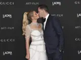 Paris Hilton y Carter Reum en la 'LACMA Art+Film Gala' de Los Ángeles.