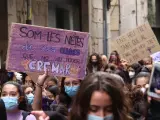 Manifestación de estudiantes el 8-M de 2021 en Girona.