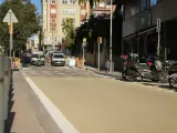 La calle Torrent de l'Olla con el nuevo pavimento.