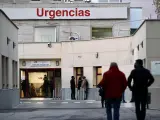 Edificio de urgencias en un centro m&eacute;dico de Madrid.