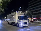 Camión 100% eléctrico realizando un recorrido para Mercadona en el centro urbano de Madrid.