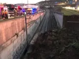 Deslizamiento de tierra cortando el servicio ferroviario en Terrasa.