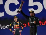 Hamilton y Verstappen, en el podio del GP de Arabia Saudí