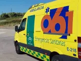 12-08-2021 Ambulancia perteneciente a La Empresa Pública de Emergencias Sanitarias 061 SALUD JUNTA DE ANDALUCÍA