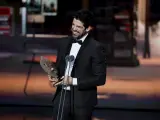 El actor Miguel Ángel Muñoz recibe el Premio Forqué al Mejor Largometraje Documental por su cinta '100 días con la Tata'.
