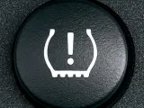 Este es el símbolo que nos indica una pérdida de presión en los neumáticos.