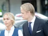 Marius Borg y su novia Juliane Snekkestad.