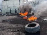 Barricadas en llamas en una reciente protesta en Haití.