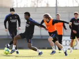 Vinícius y Modric, durante un entrenamiento del Real Madrid