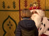 Los niños y niñas de Barcelona entregan su carta a los Reyes Magos