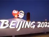 El logo y las mascotas de los Juegos Olímpicos de invierno de Pekín.