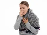 Tal y como señala el informe de la OMS, el respirar las esporas de moho que están presentes en la casa puede causar problemas respiratorios o agravar los ya existentes, debido a la acumulación de estas en los pulmones.