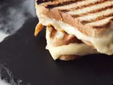 Los sándwiches con queso fundido encantan a la mayoría.